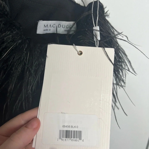 Mac Duggal - ONE SHOULDER FEATHER TRIM BLACK GOWN - size 0- NWT $498 - Picture 6 of 8